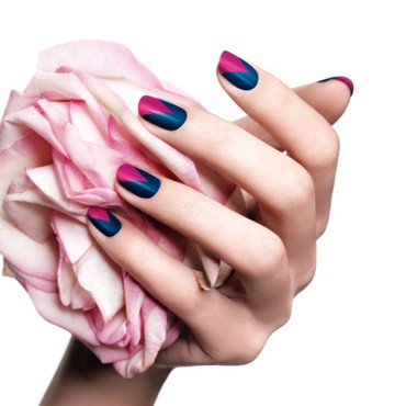 Les ongles de Sam !  Bienvenue dans mon monde, avec des ongles, des ongles et 