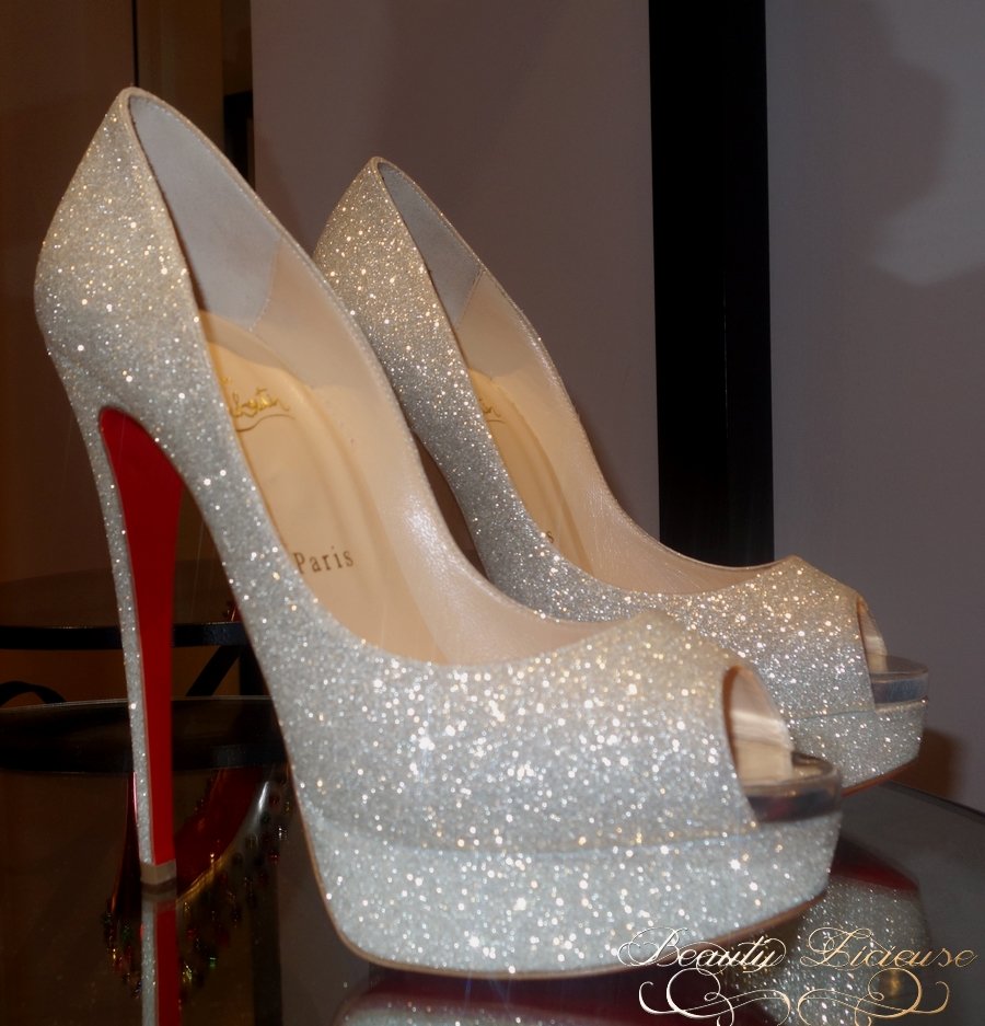 PIGALLE LOUBOUTIN