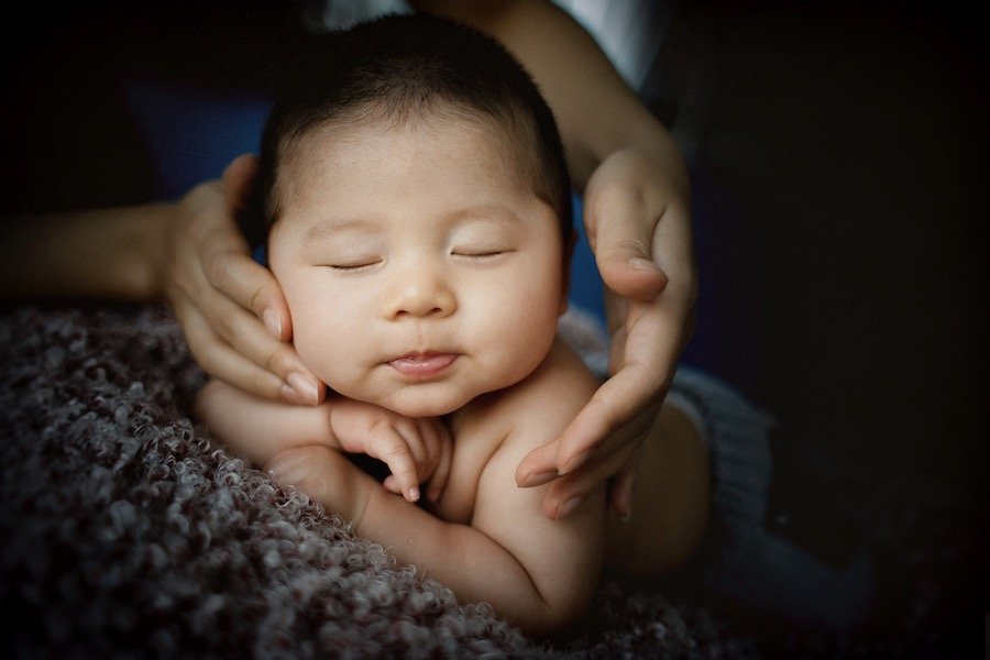 bébé asiatique