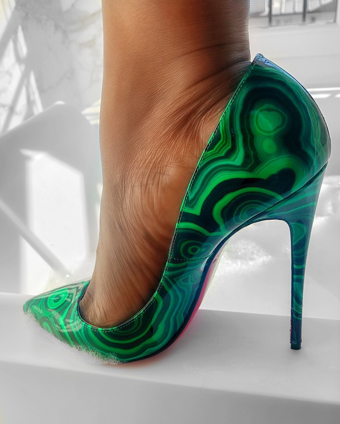 pigalle follies malachite loboutin