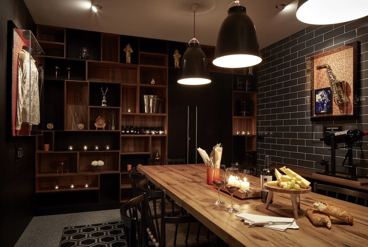 Hard roch hotel studio