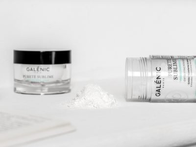 ASTUCES CONTRE TACHES ET ACNE