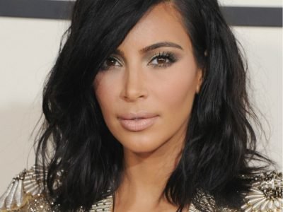 Kim-Kardashian-2015-Grammy-Awards-makeup-hair