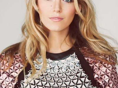 blake-lively-vogue-25nov14-pr_b-1