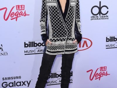 kendall-jenner-2015-billboard-music-awards-gi-2